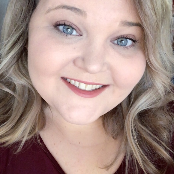 Meet your Posher, Elizabeth - Picture 1 of 1